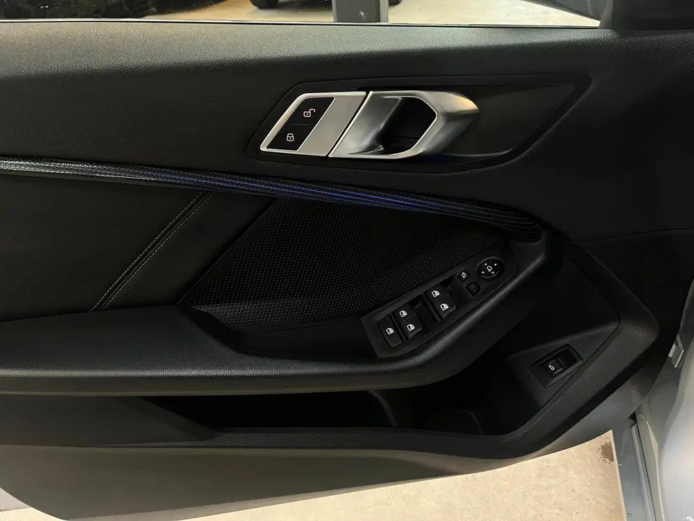 BMW 1-serie 118i High Executive M pakket *Ambiance uit 2021, foto 10