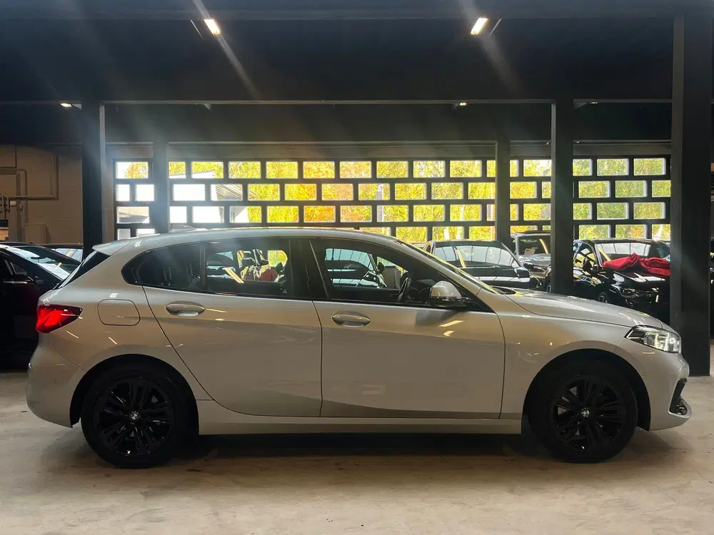 BMW 1-serie 118i High Executive M pakket *Ambiance uit 2021, foto 6