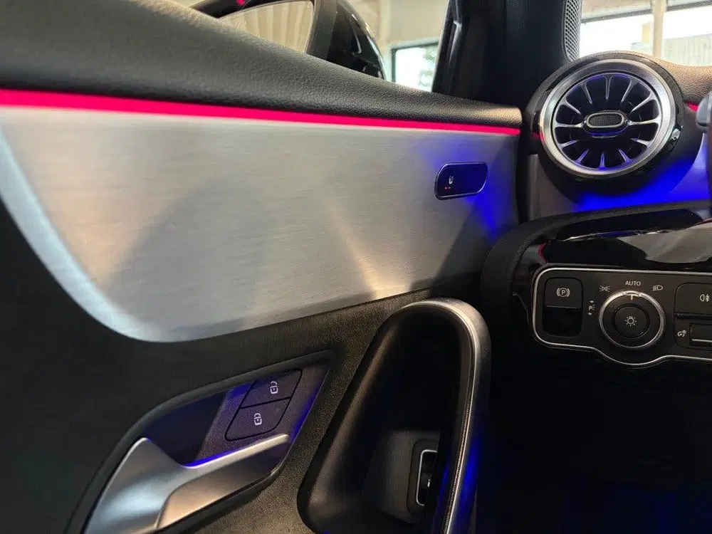 Mercedes-Benz A-Klasse A 250e AMG Night Pano Sfeerlicht Lede uit 2021, foto 9