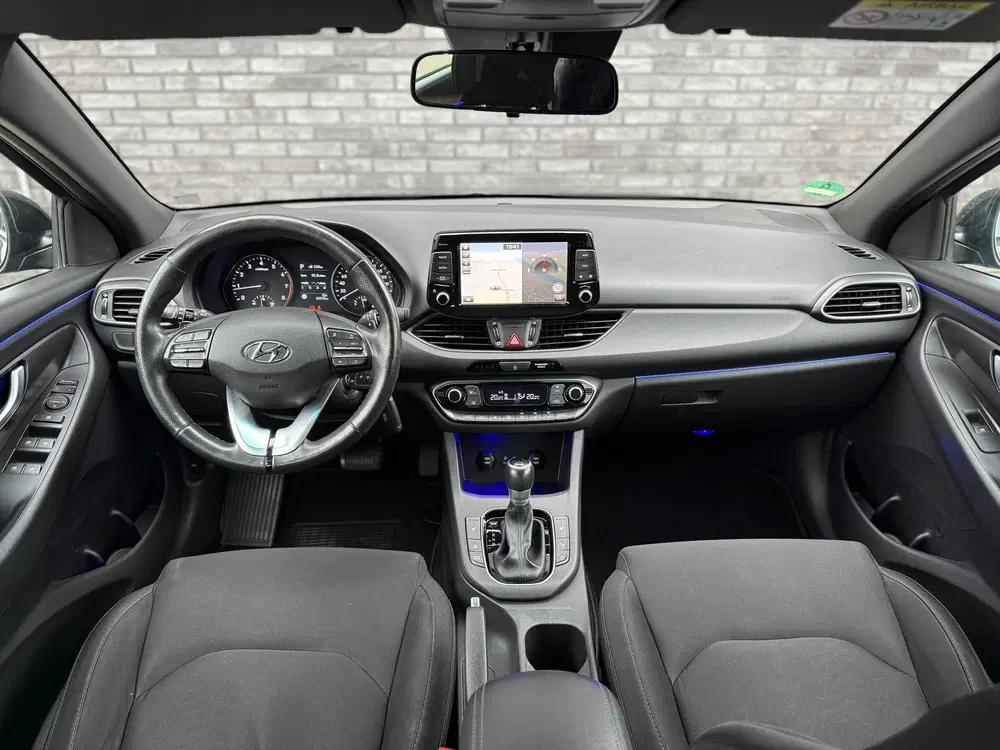 Hyundai i30 1.4 T-GDI Premium Automaat uit 2019, foto 2