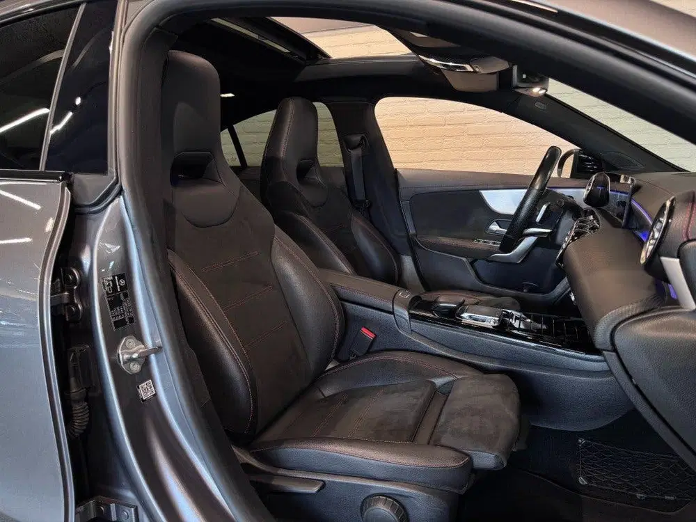 Mercedes-Benz CLA 180 AMG Night Pano Camera Sfeerv St uit 2019, foto 13