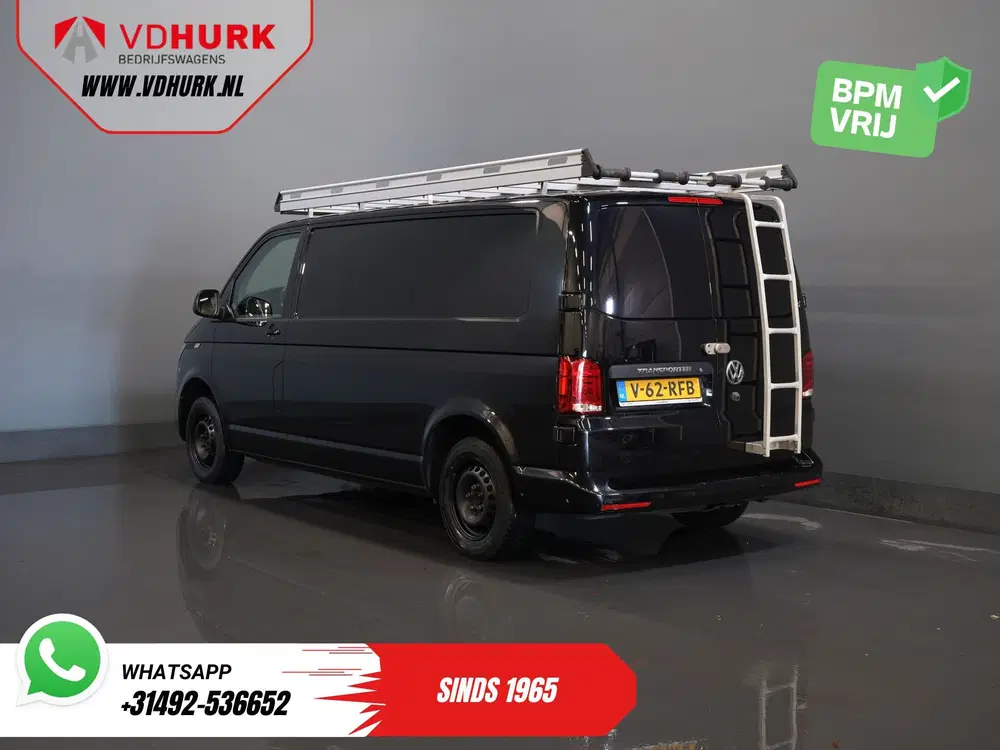 Volkswagen Transporter 2.0 TDI 150 pk DSG Aut. L2 Imperiaal uit 2022, foto 2