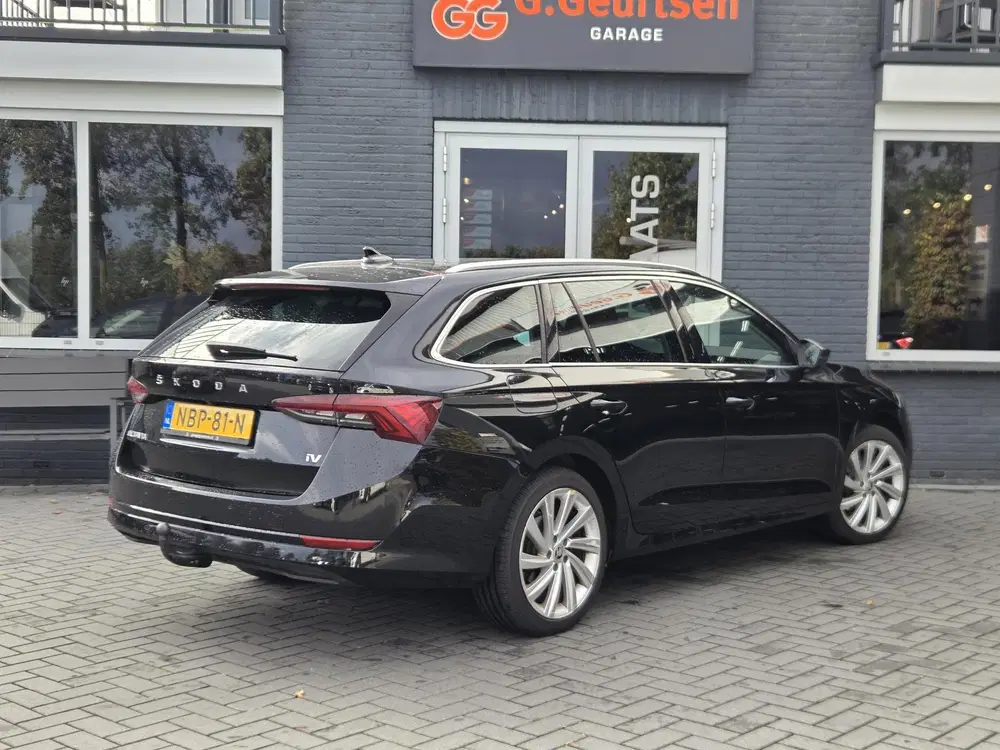 Skoda Octavia 1.4 TSI iV PHEV Business Edition Plus Tr uit 2022, foto 2