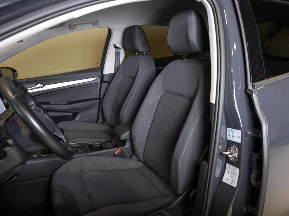 Volkswagen Golf 1.0 TSI Life uit 2024, foto 6