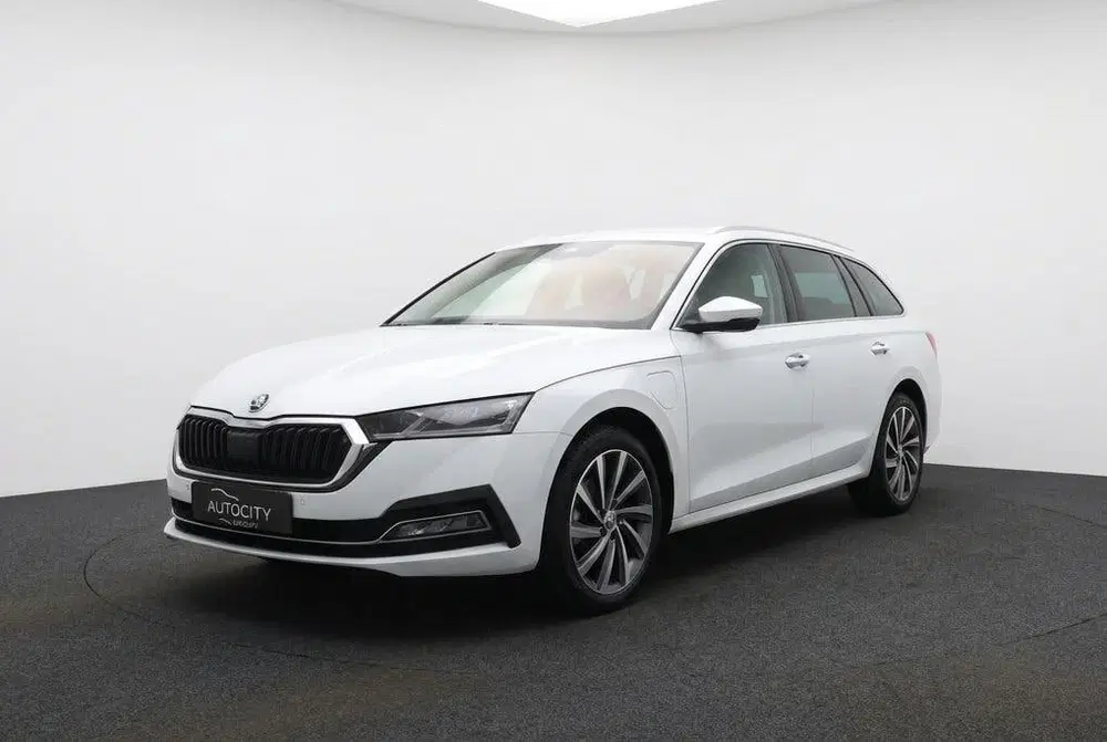 Skoda Octavia 1.4 TSI iV PHEV Style 204PK uit 2023