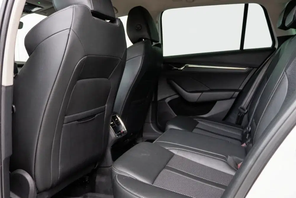 Skoda Octavia 1.4 TSI iV PHEV Style 204PK uit 2023, foto 12