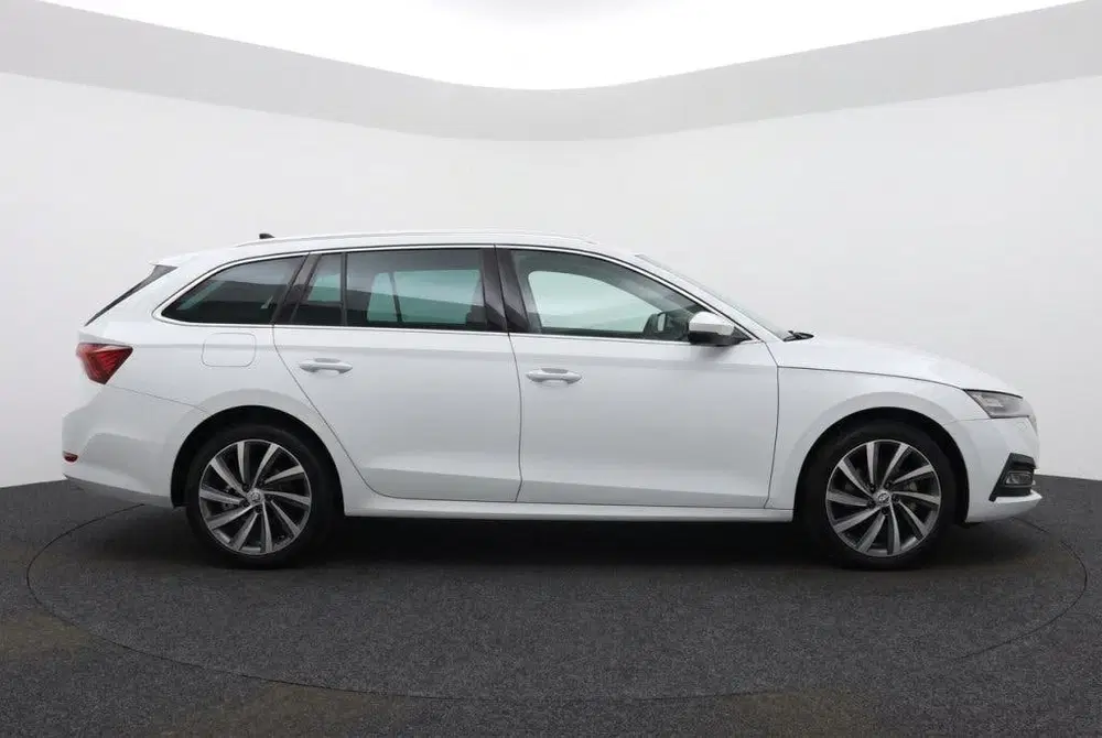 Skoda Octavia 1.4 TSI iV PHEV Style 204PK uit 2023, foto 6
