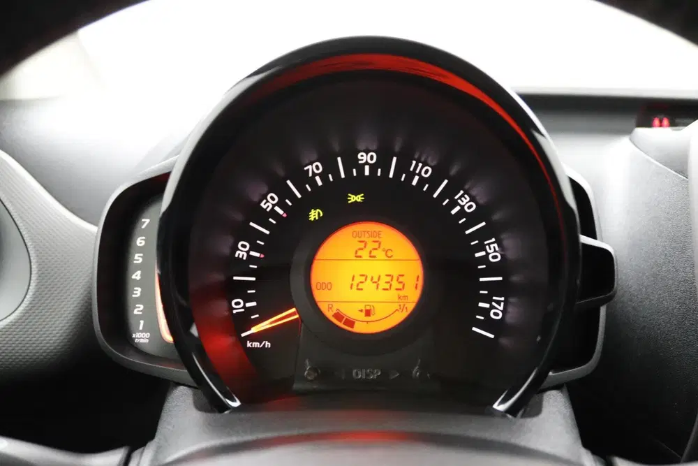 Peugeot 108 1.0 e-VTi Active uit 2021, foto 9