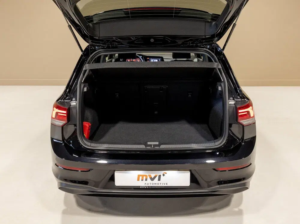Volkswagen Golf 1.0 TSI Life uit 2024, foto 13