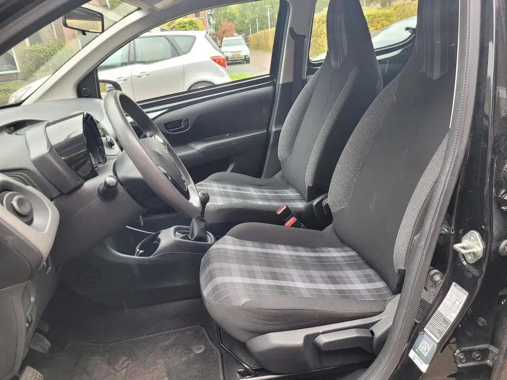 Peugeot 108 1.0 e-VTi Active TOP uit 2019, foto 7