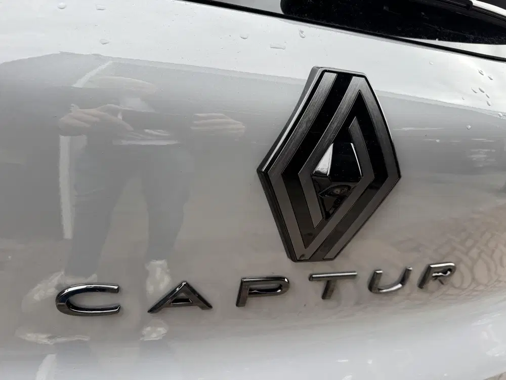 Renault Captur 1.8 E-Tech 160 esprit Alpine+Pack Privileg uit 2026, foto 7