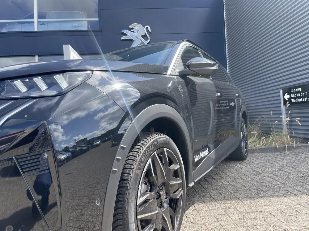 Peugeot 5008 1.2 Hybrid 145 GT 7p uit 2025, foto 3