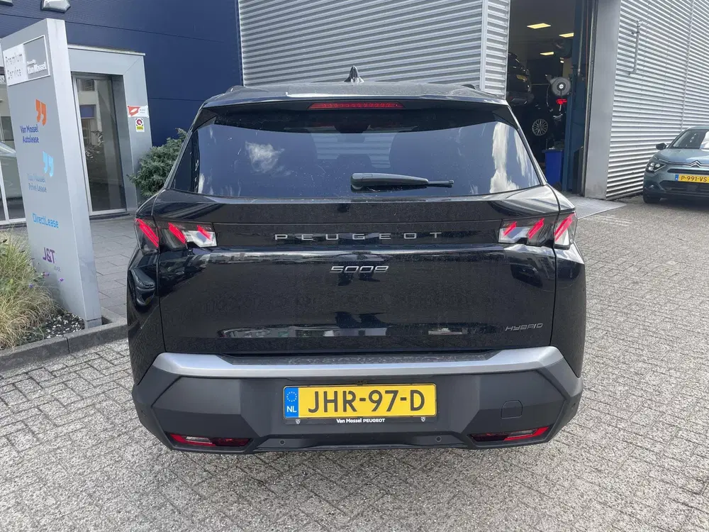 Peugeot 5008 1.2 Hybrid 145 GT 7p uit 2025, foto 6