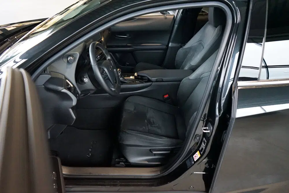 Lexus UX 250h CARPLAY uit 2019, foto 6