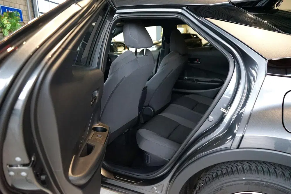 Toyota C-HR 2.0 Hybrid 200 Dynamic PANORAMADAK uit 2024, foto 6