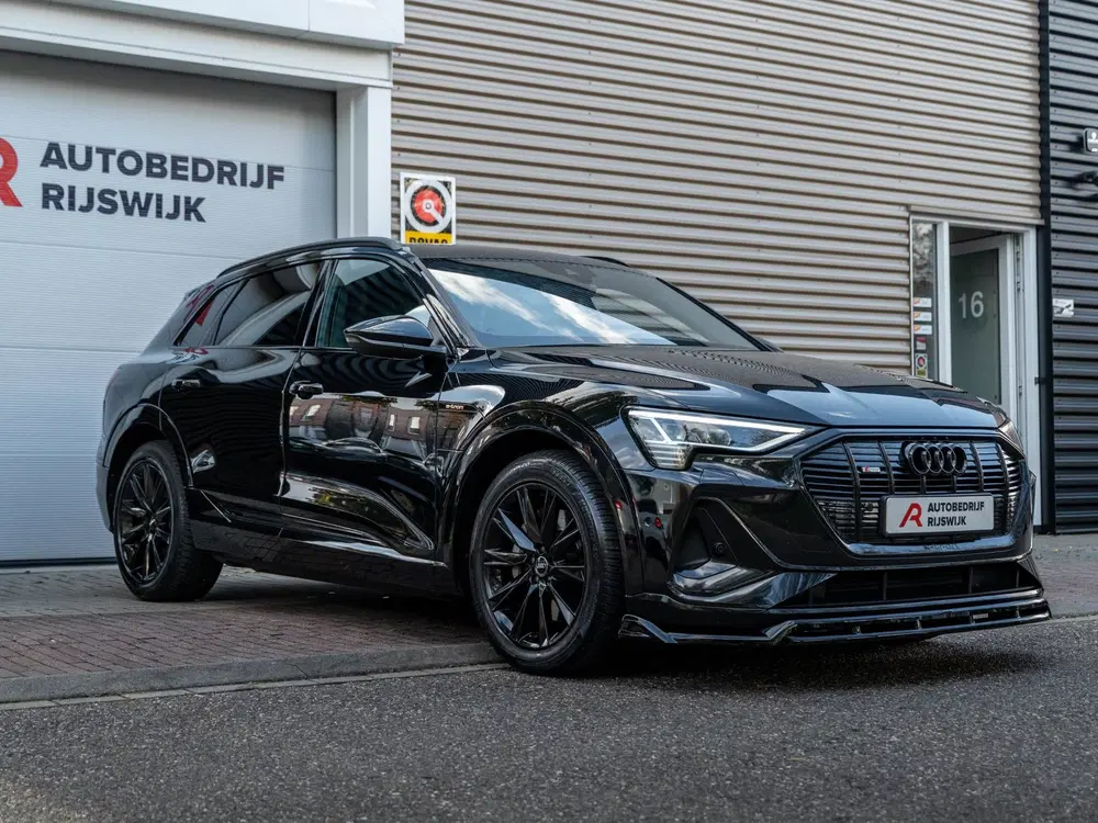 Audi e-tron E-tron 50 quattro Launch edition Black 71 uit 2019, foto 12