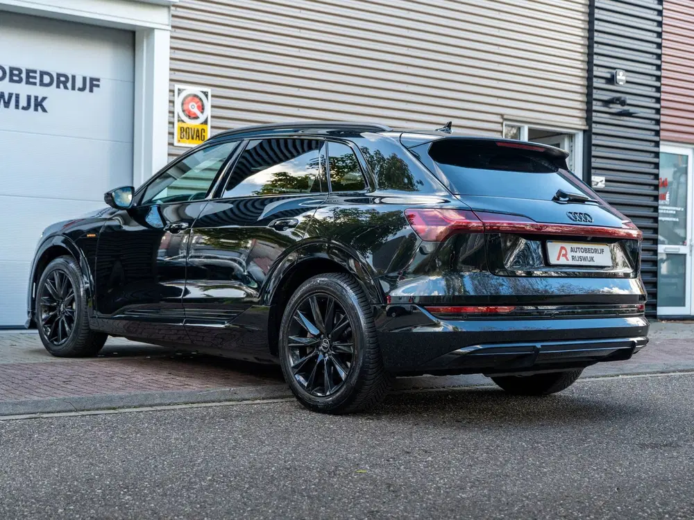 Audi e-tron E-tron 50 quattro Launch edition Black 71 uit 2019, foto 13
