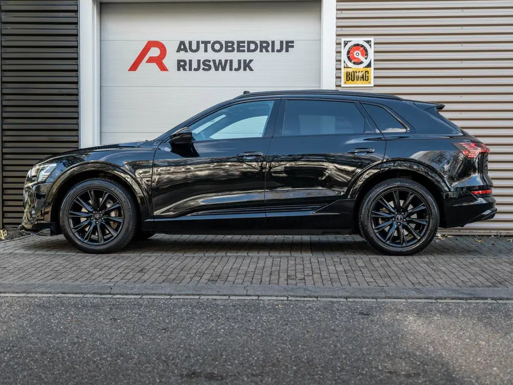 Audi e-tron E-tron 50 quattro Launch edition Black 71 uit 2019, foto 2
