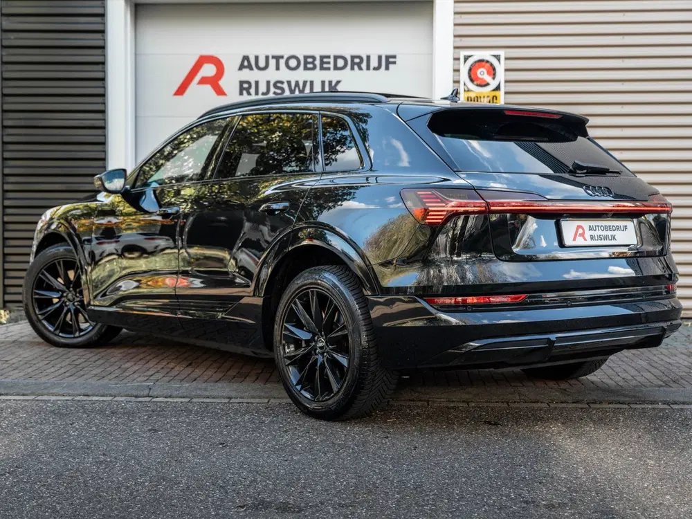 Audi e-tron E-tron 50 quattro Launch edition Black 71 uit 2019, foto 3