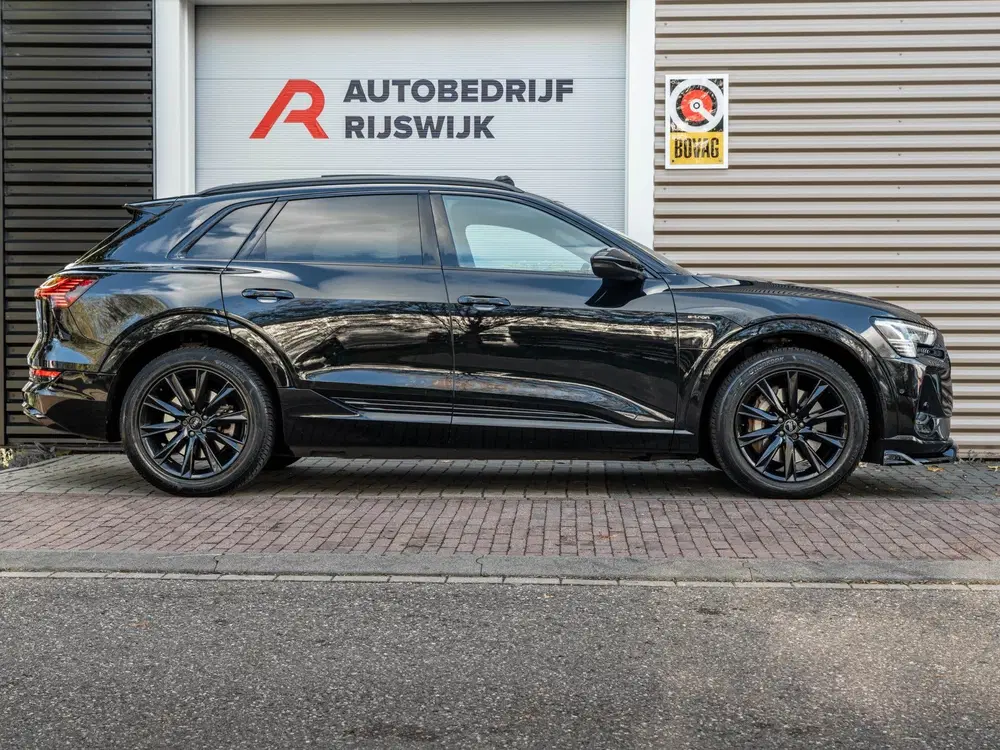 Audi e-tron E-tron 50 quattro Launch edition Black 71 uit 2019, foto 5