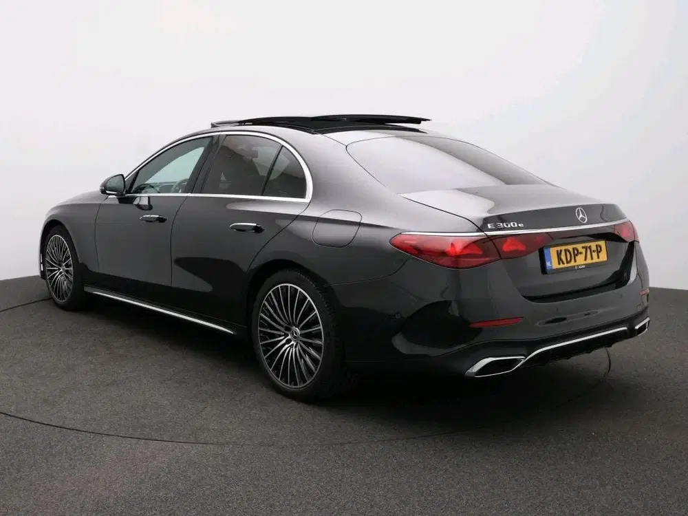 Mercedes-Benz E-Klasse 300 e Sport Edition uit 2026, foto 4