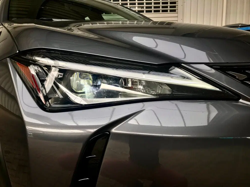 Lexus UX 250h Business Line Pro uit 2020, foto 3