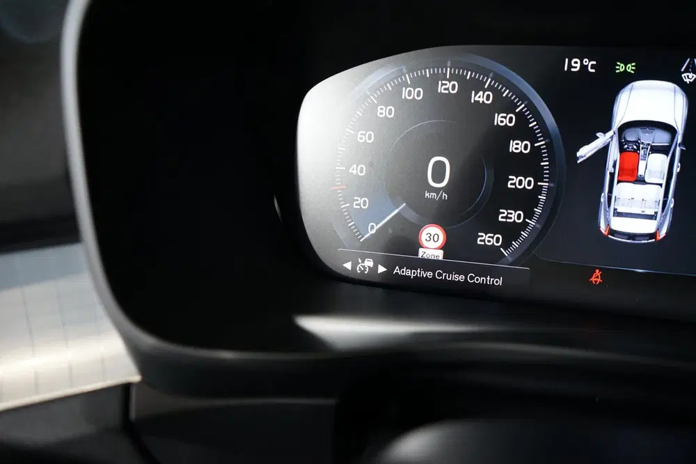 Volvo XC40 1.5 T4 Plug-in hybrid ACC uit 2022, foto 11