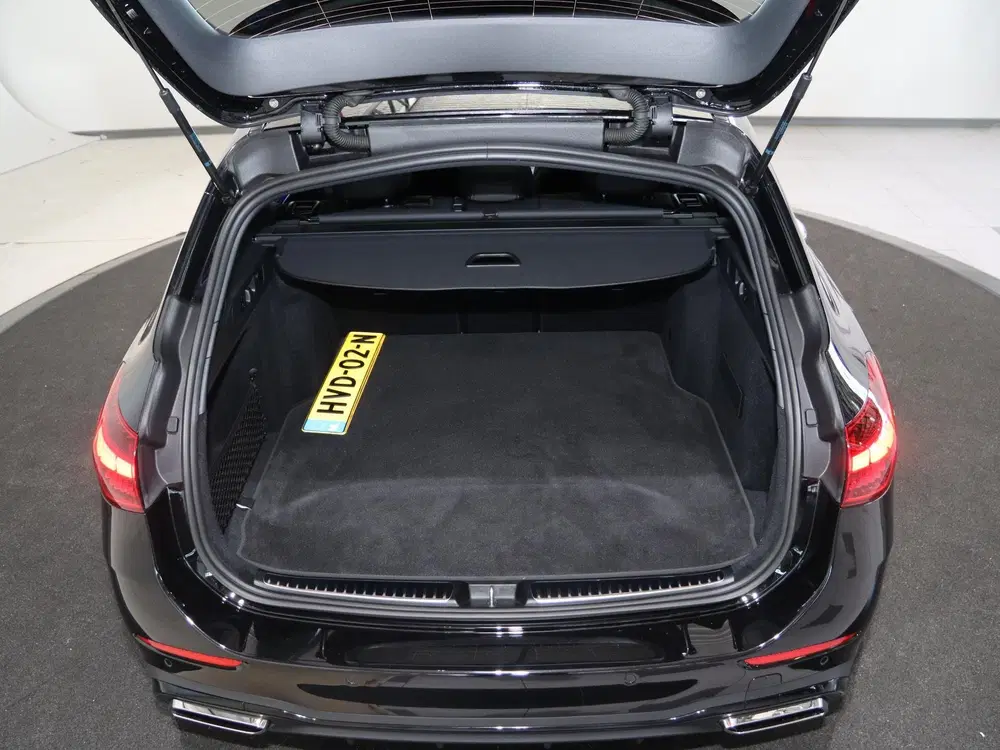 Mercedes-Benz C-Klasse 180 Star Edition AMG Line uit 2025, foto 10