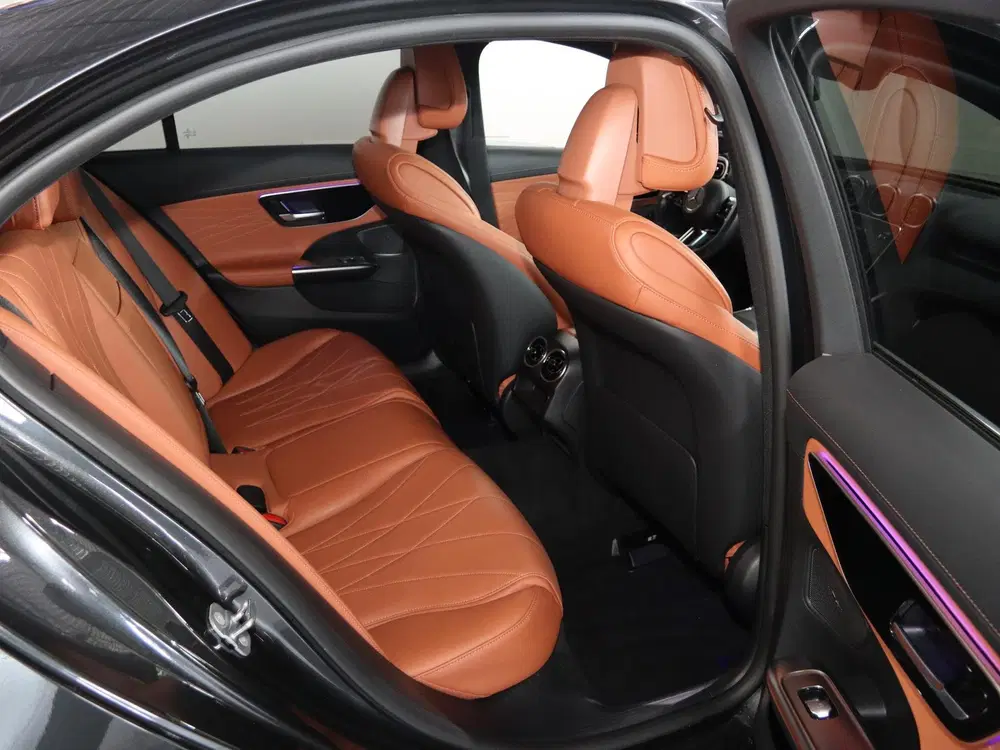 Mercedes-Benz C-Klasse 180 AMG Line uit 2024, foto 8