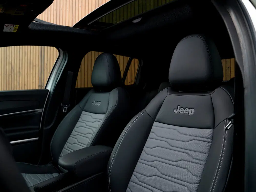 Jeep Avenger 1.2 4xe Upland uit 2025, foto 8