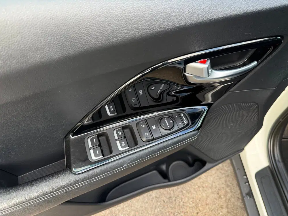 Kia Niro 1.6 GDi Hybrid DynamicLine uit 2020, foto 10