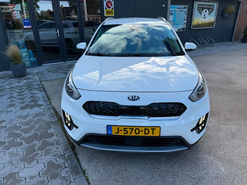 Kia Niro 1.6 GDi Hybrid DynamicLine uit 2020, foto 2