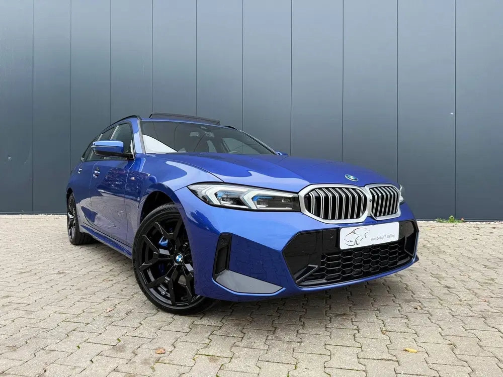 BMW 3-serie 330e xDrive M-sport pano tr.hk H&K 19 in uit 2025, foto 13