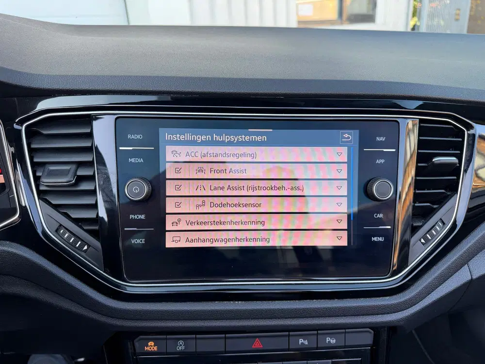 Volkswagen T-Roc 1.5 TSI R-Line Edition Blue Leder uit 2021, foto 11