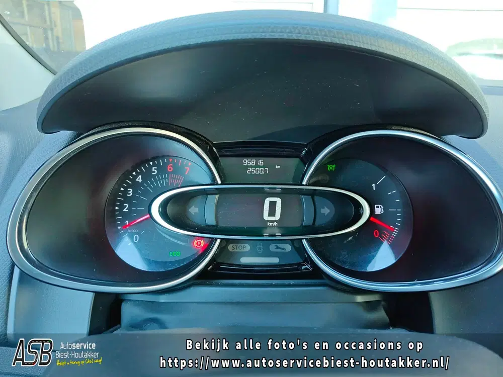 Renault Clio 0.9 TCe Limited uit 2020, foto 2