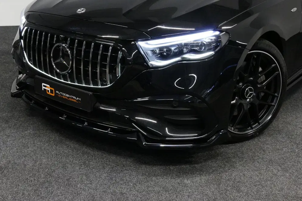 Mercedes-Benz E-Klasse 300 e AMG Line uit 2025, foto 15