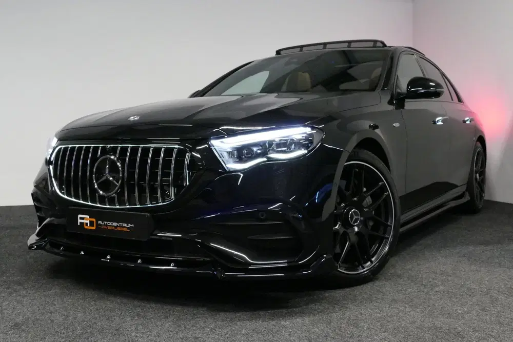 Mercedes-Benz E-Klasse 300 e AMG Line uit 2025, foto 3