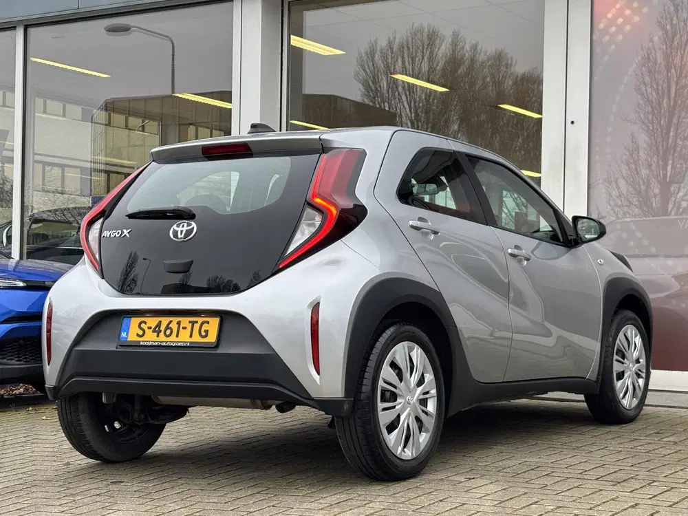 Toyota Aygo X 1.0 VVT-i MT Play uit 2022, foto 12