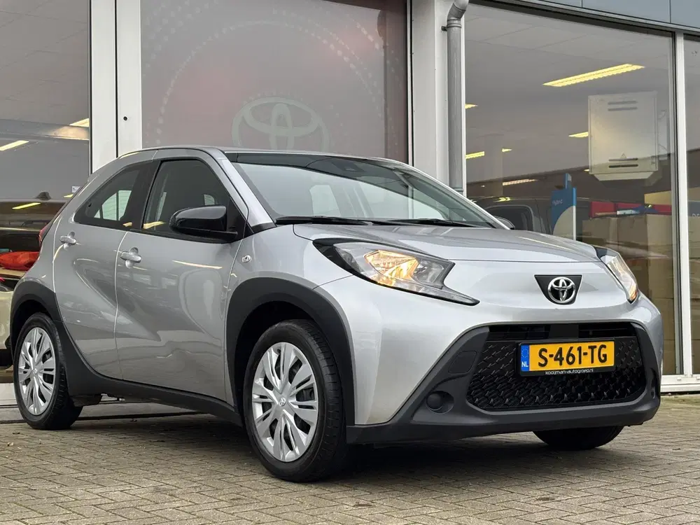 Toyota Aygo X 1.0 VVT-i MT Play uit 2022, foto 4