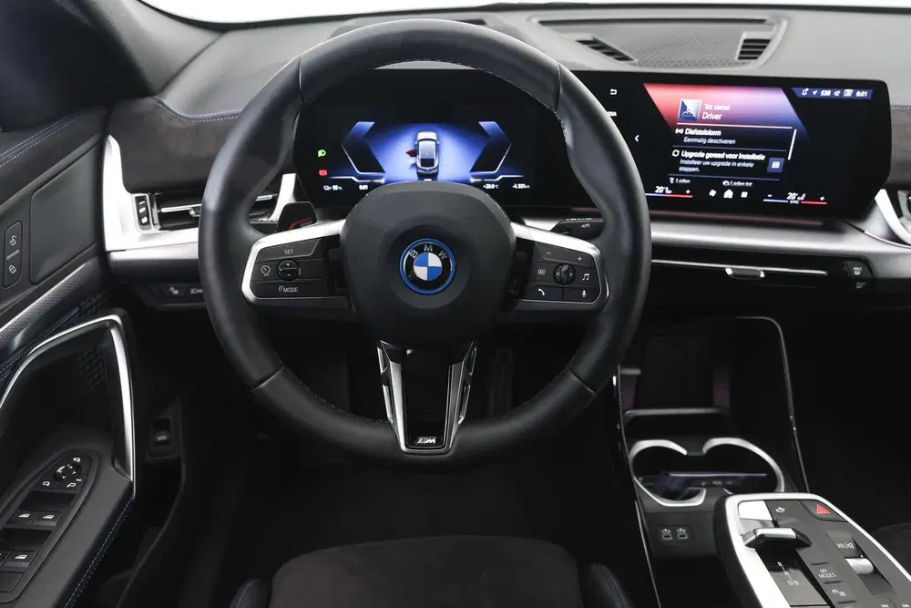 BMW iX2 xDrive30 M Sport uit 2025, foto 3
