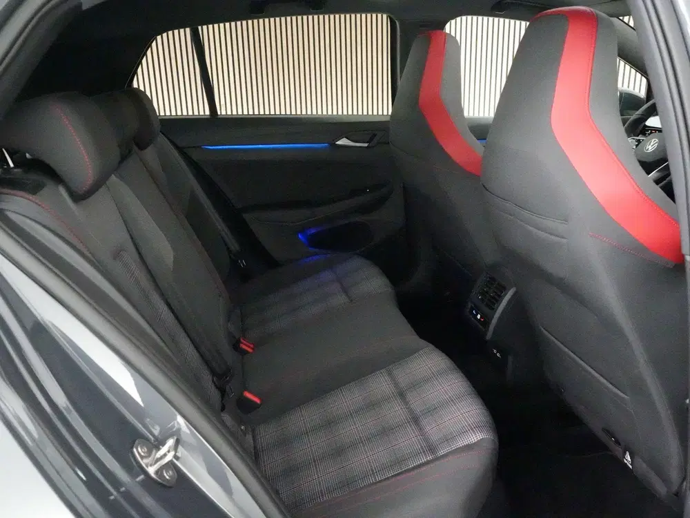 Volkswagen Golf 2.0 245pk TSI uit 2024, foto 14