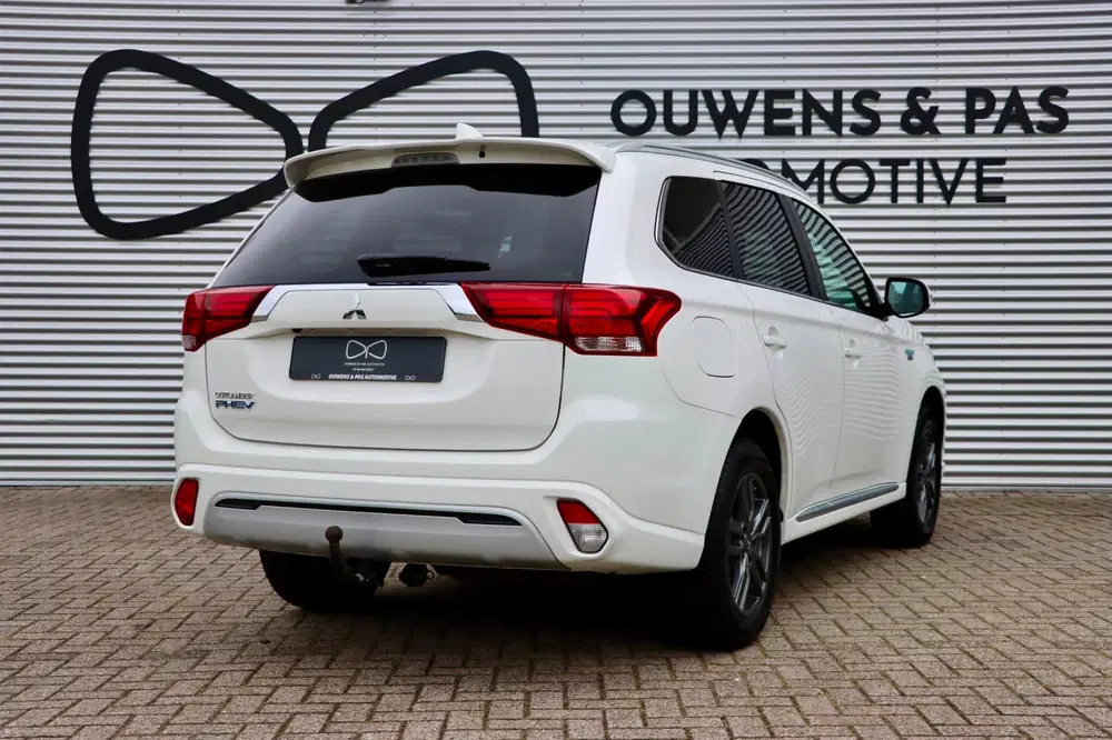 Mitsubishi Outlander 2.4 PHEV Pure uit 2021, foto 9