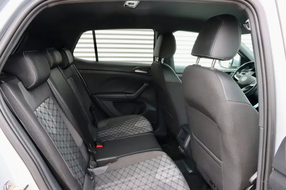 Volkswagen T-Cross 1.5 TSI R-Line Business uit 2024, foto 12