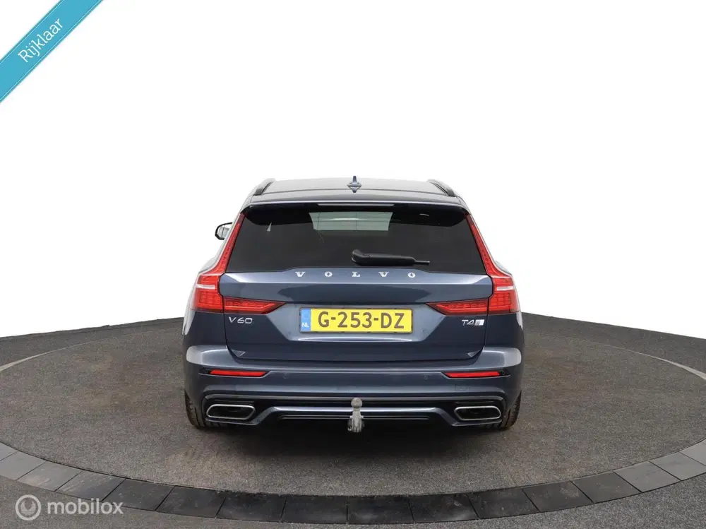 Volvo V60 2.0 T4 R-Design uit 2019, foto 4
