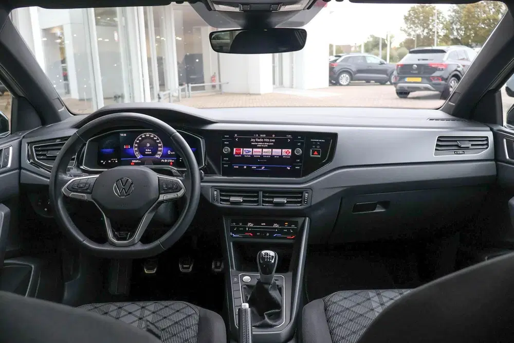 Volkswagen Taigo 1.0 TSI 110pk R-Line uit 2022, foto 5