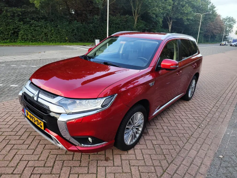 Mitsubishi Outlander 2.4 Dohc Mivec Phev 240pk 4WD Aut 2020 uit 2020