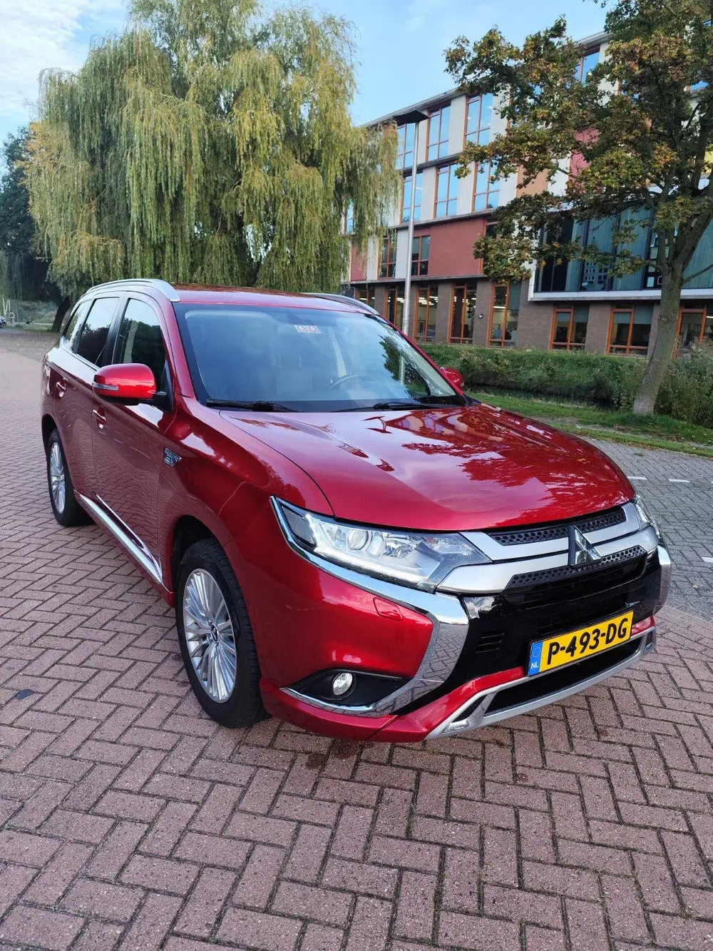 Mitsubishi Outlander 2.4 Dohc Mivec Phev 240pk 4WD Aut 2020 uit 2020, foto 2