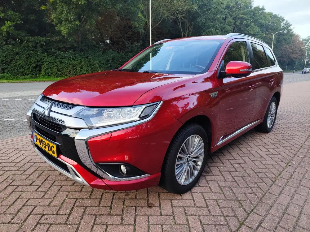 Mitsubishi Outlander 2.4 Dohc Mivec Phev 240pk 4WD Aut 2020 uit 2020, foto 8