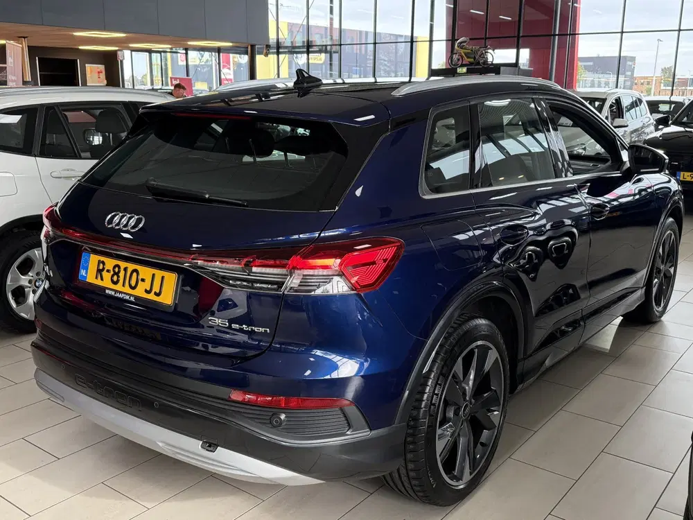 Audi Q4 e-tron 35 Launch edition S Competition 55 kWh ELE uit 2021, foto 4