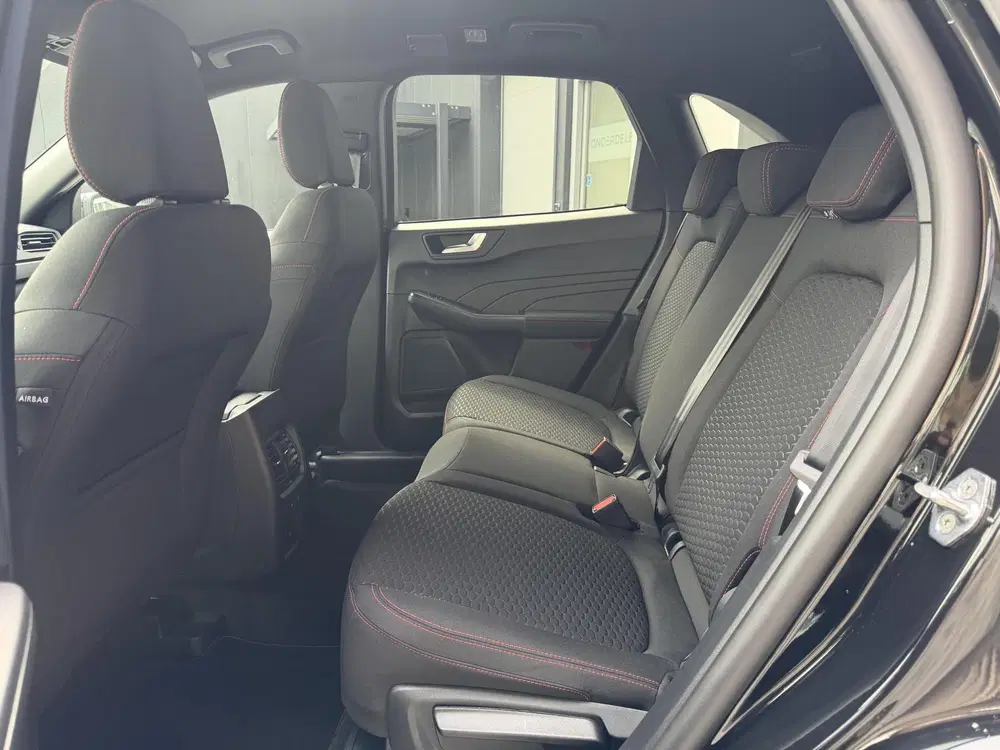 Ford Kuga 2.5 PHEV ST-Line uit 2026, foto 9